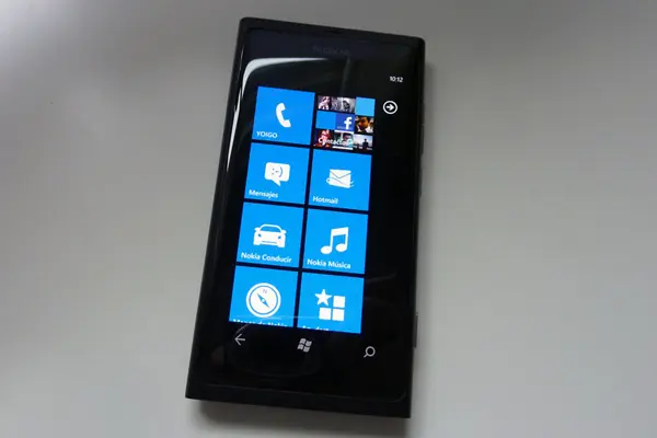 Nokia Lumia 800 se actualiza mejorando el uso de la batería