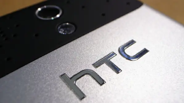 HTC lanzará un nuevo smartphone de 5 pulgadas para competir con el Galaxy Note II