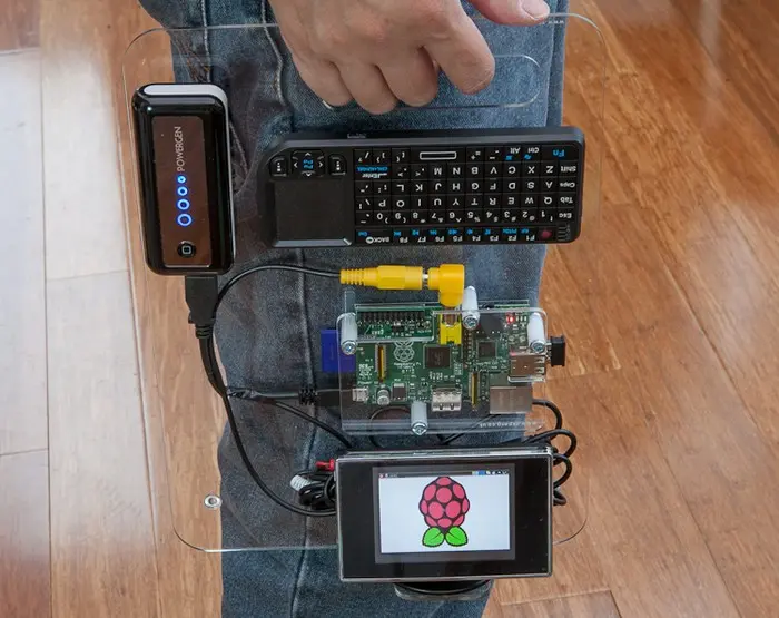 Raspberry Pi Portable, un nuevo mod para la computadora de $ 35 dolares.