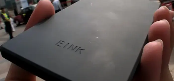 E Ink presenta un teléfono Android con pantalla de tinta electrónica ePAPER