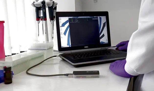MinION USB, secuenciador mini de ADN, en pruebas