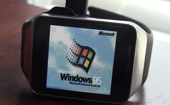 Samsung Gear Live corriendo Windows 95 [Video]