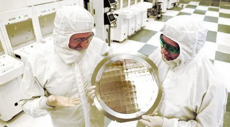 IBM anuncia el primer procesador de 7 nanómetros
