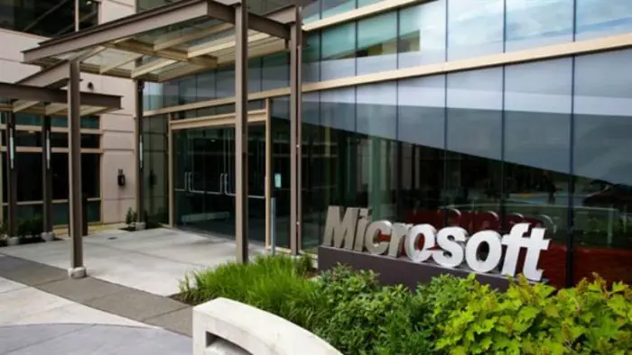 Microsoft recorta su fuerza de ventas en México