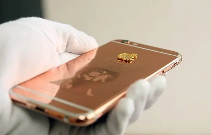 iPhone 6s bañado en oro por Karalux