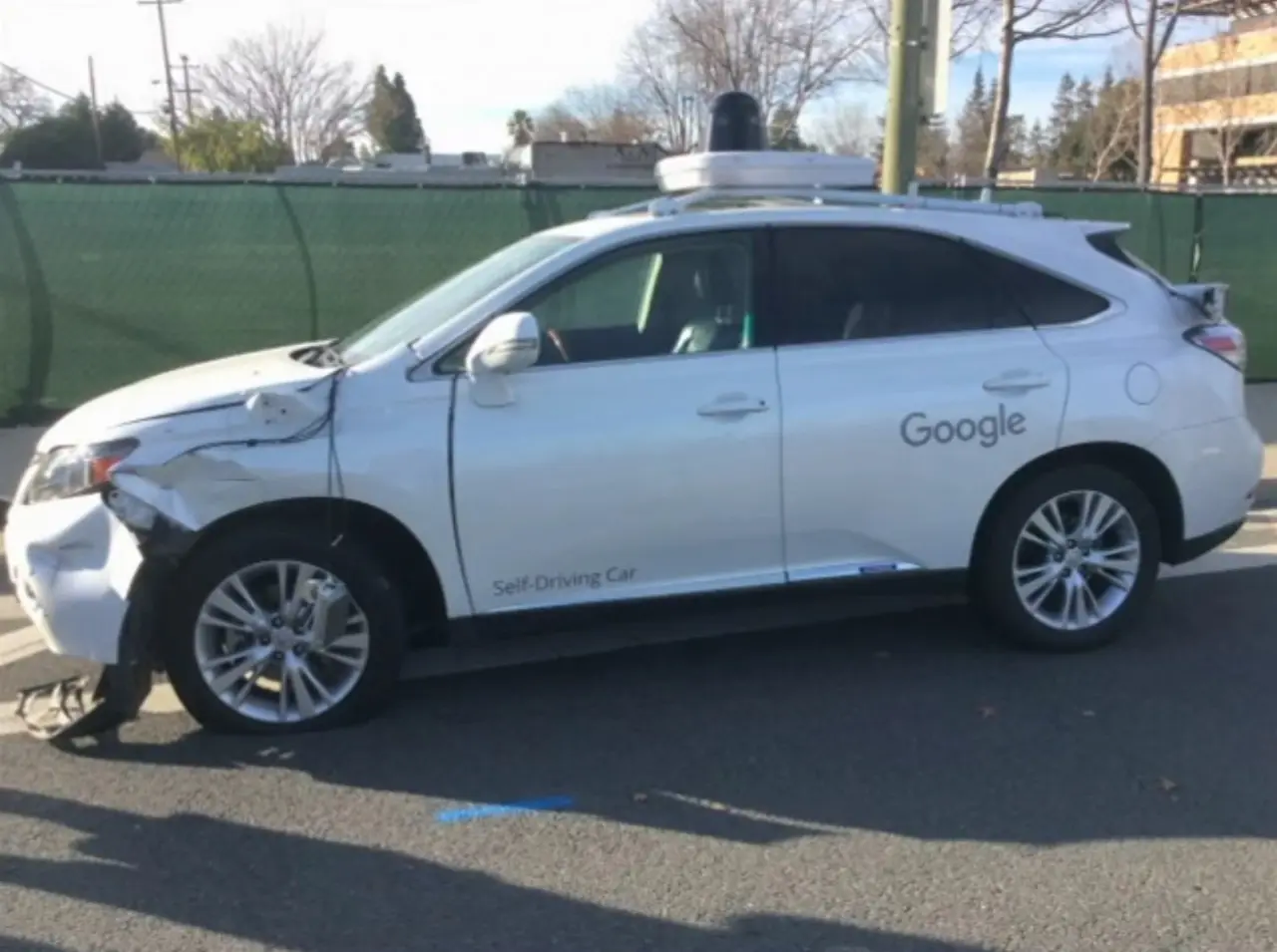 Video: Así fue el choque del vehículo autónomo de Google vs un autobús