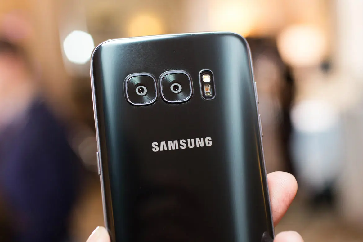 Galaxy S8 tendría una doble cámara principal y escáner de iris