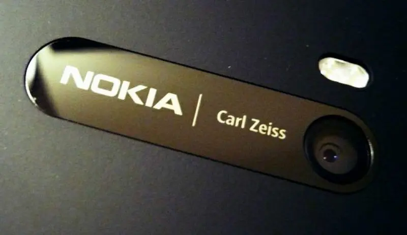 Nokia podría utilizar ópticas Carl Zeiss en sus próximos lanzamiento, según HMD