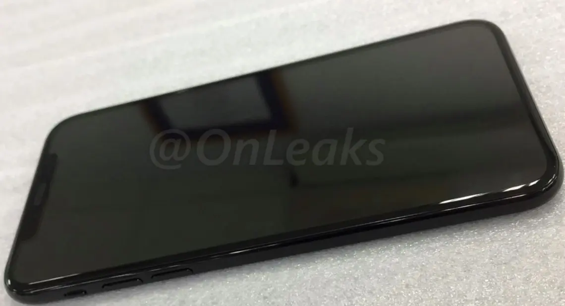 Dummy del iPhone 8 corrobora cubierta de cristal trasera