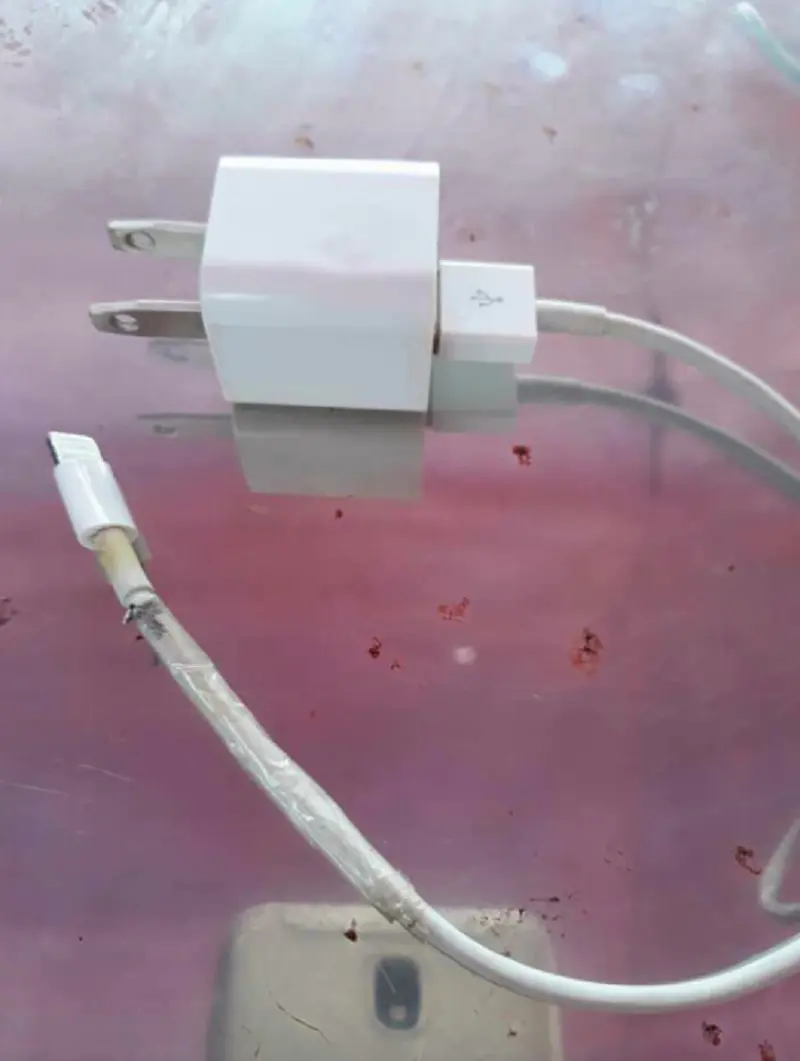 Cable “pelado” del iPhone 6 causa muerte a adolescente