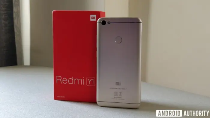 Xiaomi lanza línea accesible Redmi Y