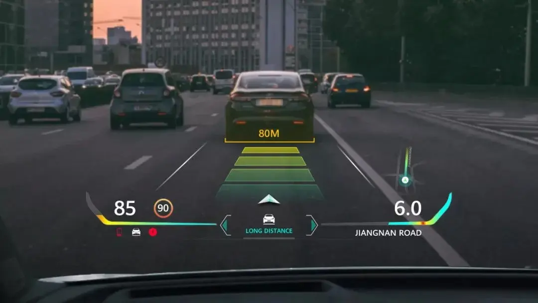 AR HUD es la nueva tecnología de Huawei que convierte el parabrisas del coche en una pantalla