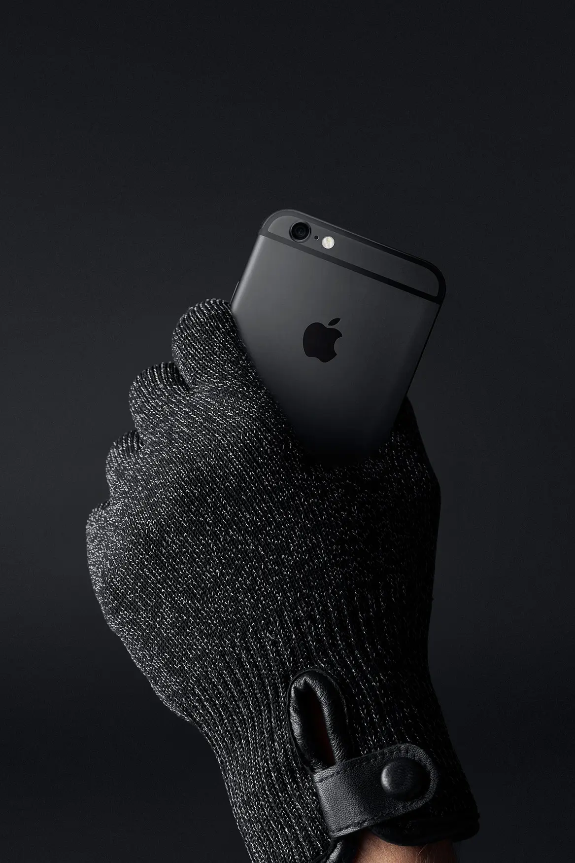 Refined-Touchscreen-Gloves-003
