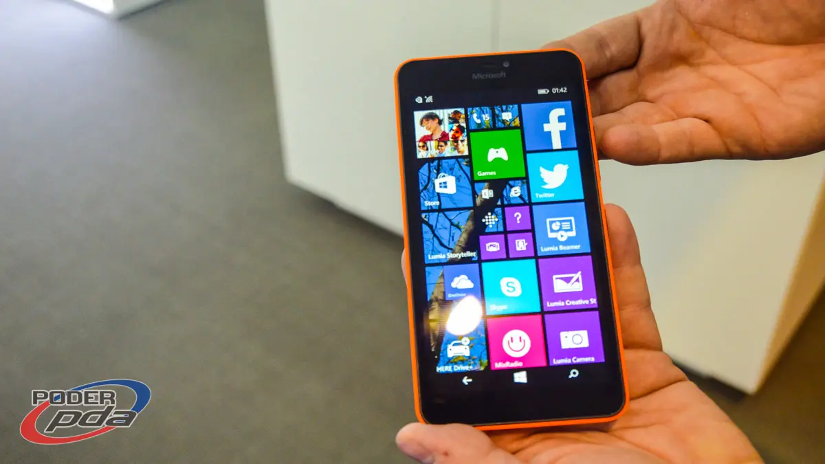 Microsoft-Lumia-640-XL-MWC2015(2)