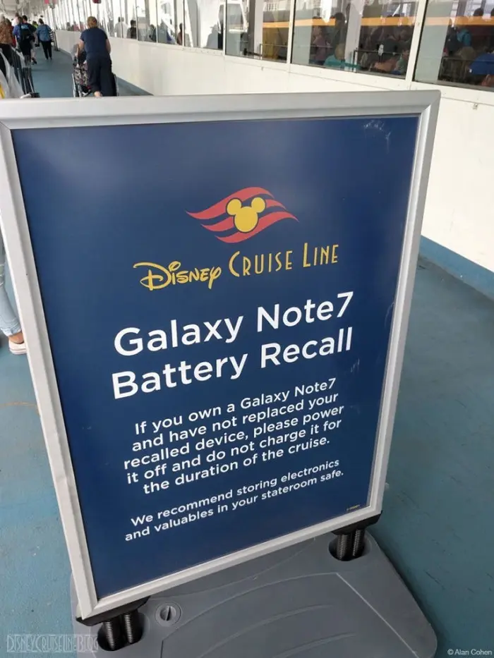 Galaxy-Note-7-disney cruice