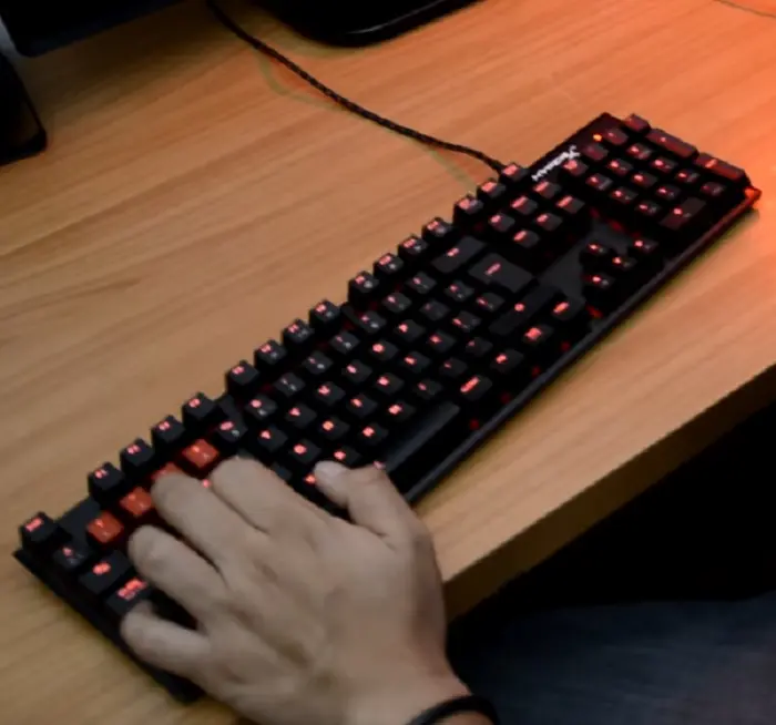 teclado gamer kingston alloy