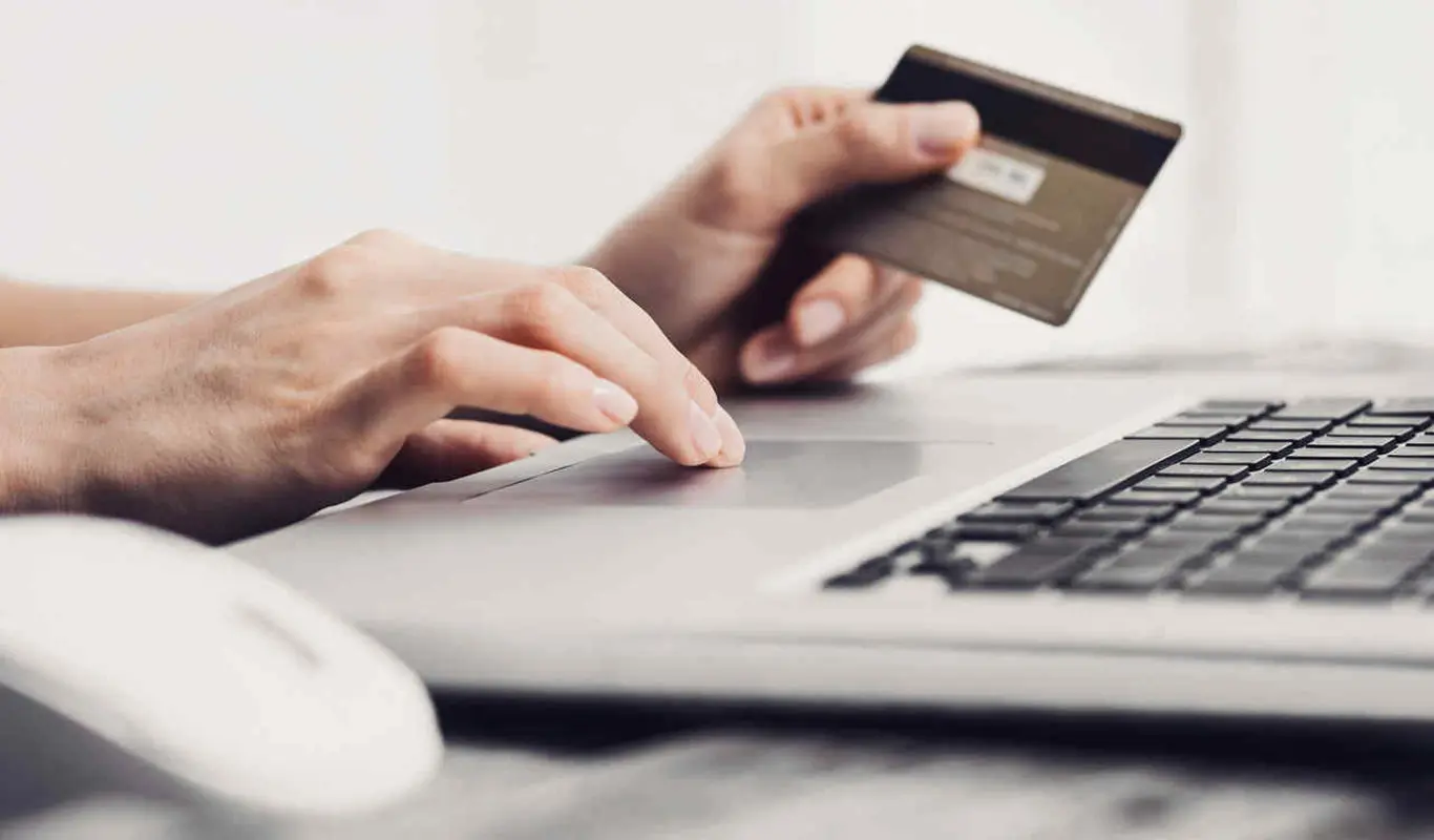Ventajas y desventajas de los microcréditos online