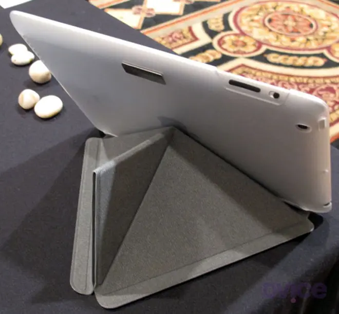 Smart Cover para iPad que se dobla como el papel