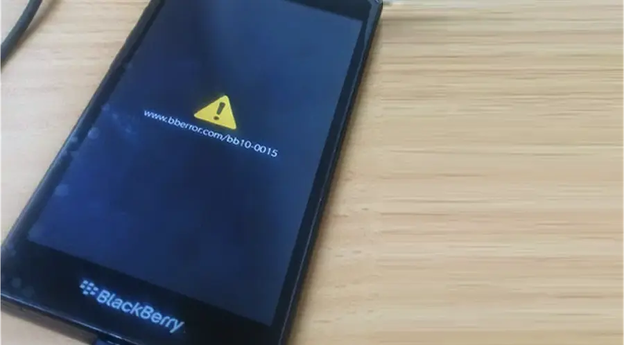 Cómo recuperar un BlackBerry 10 que no enciende y muestra error