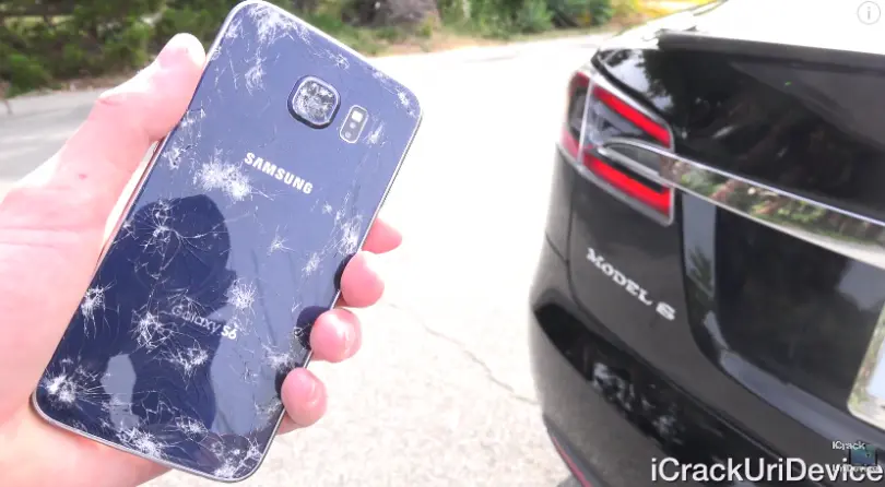 Video: Galaxy S6 vs Tesla Model S, otra prueba de resistencia