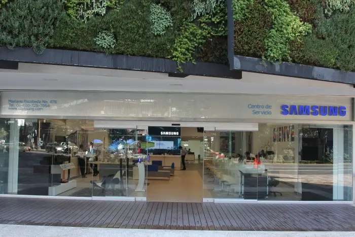 Samsung inaugura centros de servicio en Mérida y Guadalajara