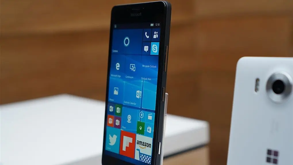 Microsoft-Lumia-950-hands-on(1)