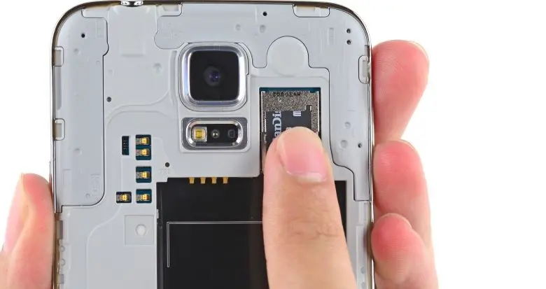 Galaxy S7 traería de regreso la ranura para tarjetas microSD