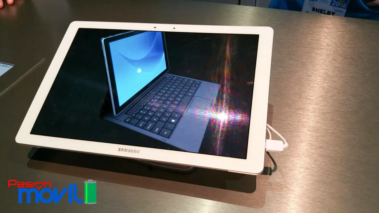 Samung Galaxy TabPro CES 2016-4