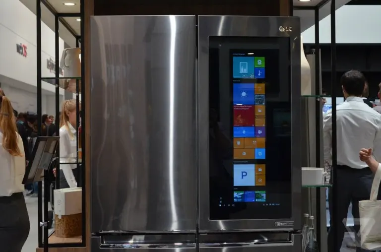 LG presenta un refrigerador con pantalla táctil y Windows 10 #IFA16