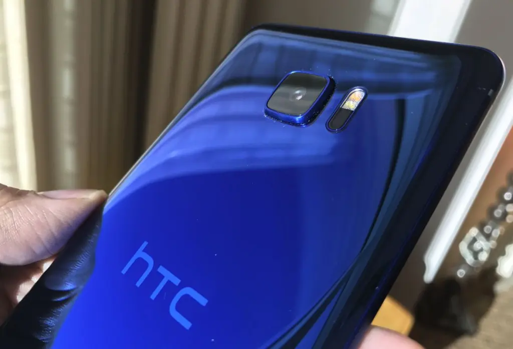HTC presenta un teaser de su lanzamiento para mañana 12 de enero