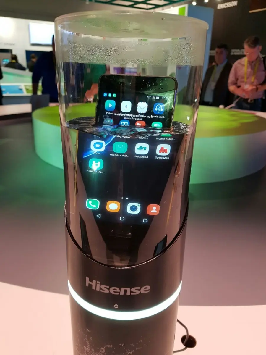 Hisense presenta los smartphones A2, C30 y E76 #CES17