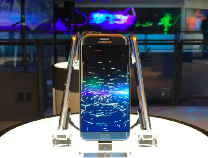 Samsung confirma al Galaxy Note 8