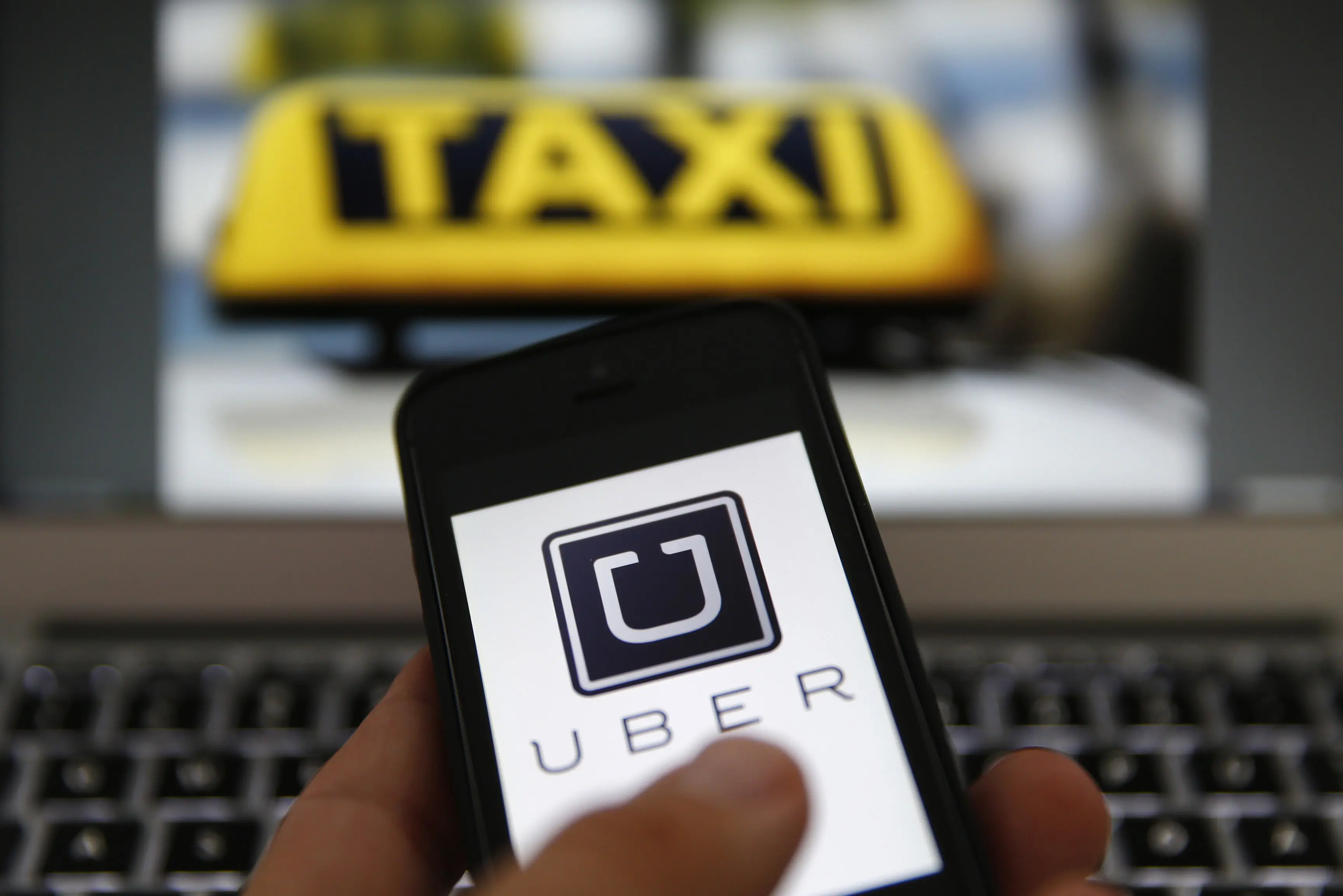 Uber sube las tarifas según la región