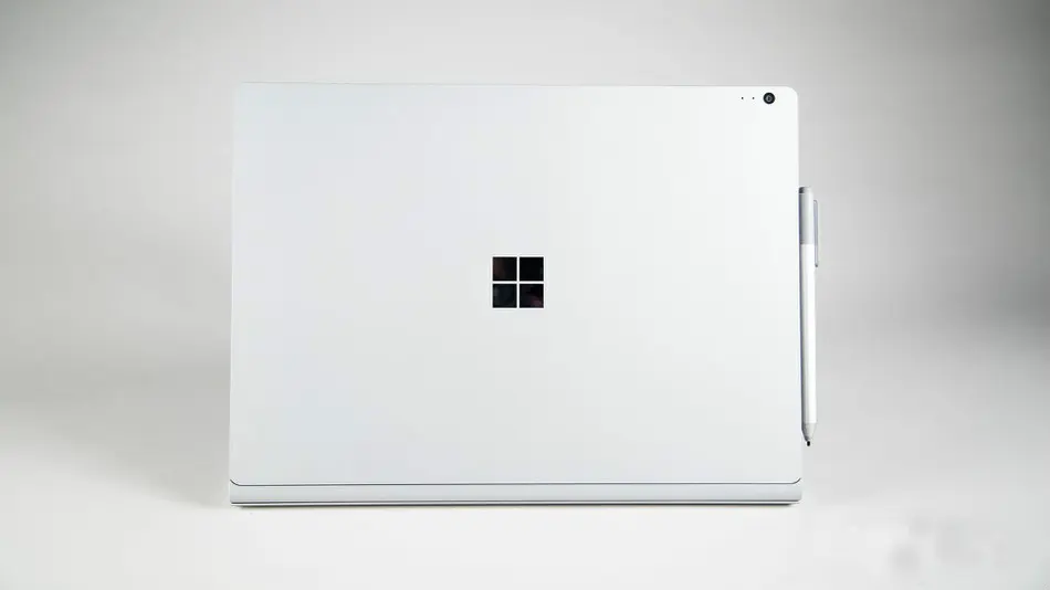 Microsoft Cloudbook sería un nuevo portátil con Windows Cloud para competir contra el Chromebook
