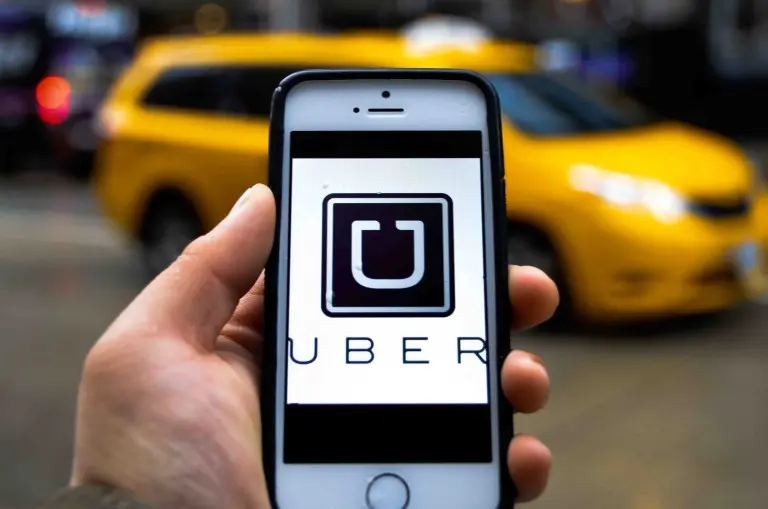 Roban información de 57 millones de usuarios de Uber