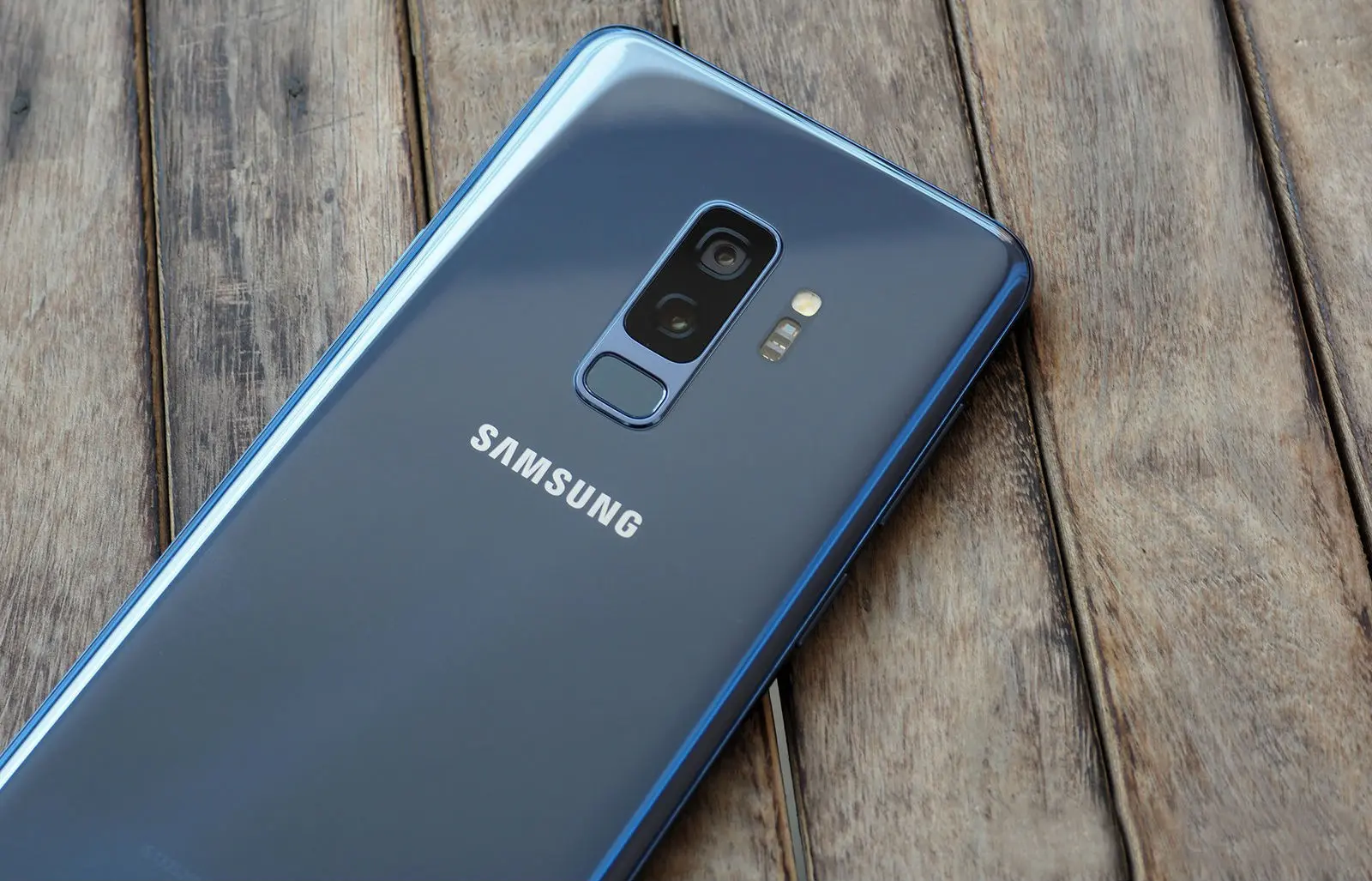 Samsung lanzará una versión mini del S9