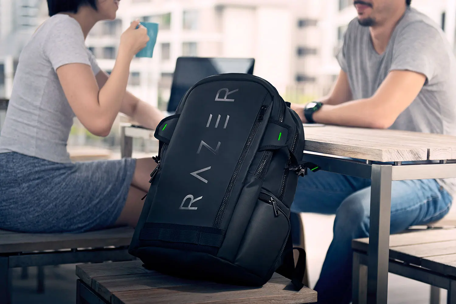 Razer lanza en México mochilas con estilo gamer