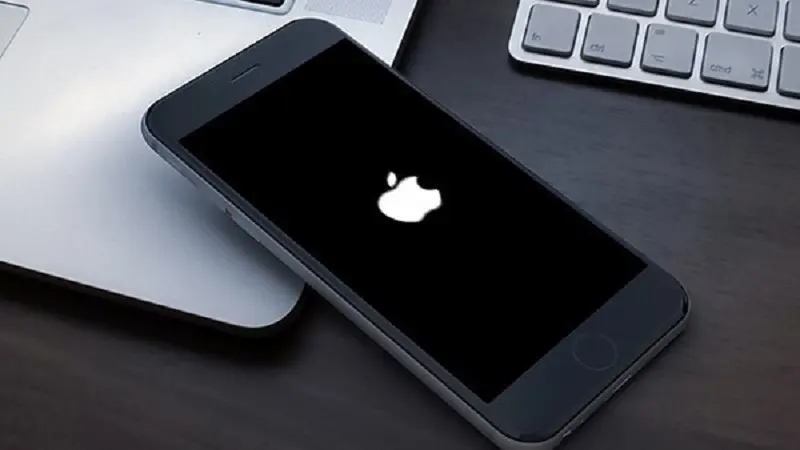 Guía para reestablecer tu iPhone atorado al actualizar a iOS 12