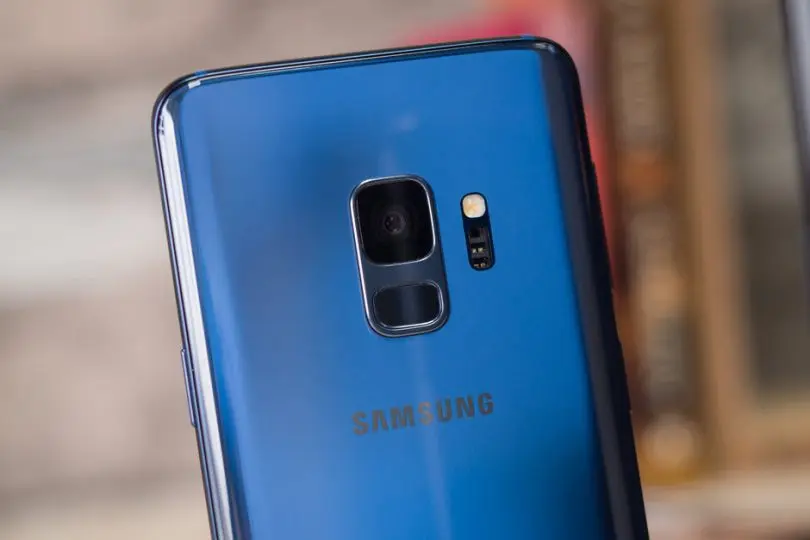 Samsung espera descenso de ganancias ante bajas ventas de smartphones