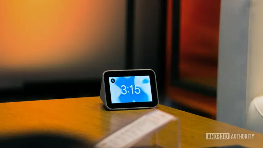 Lenovo lanza su primer Smart Clock #CES2019