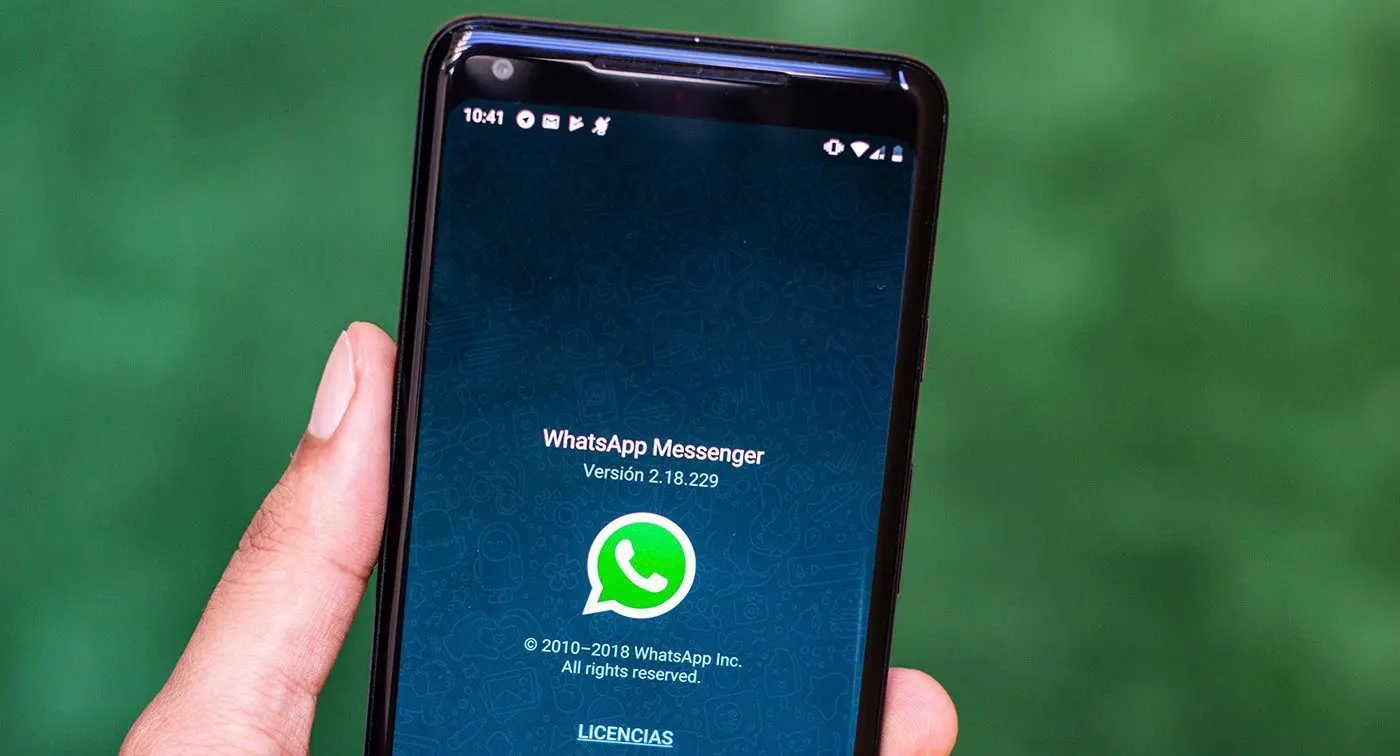 WhatsApp mostraría stickers en las notificaciones