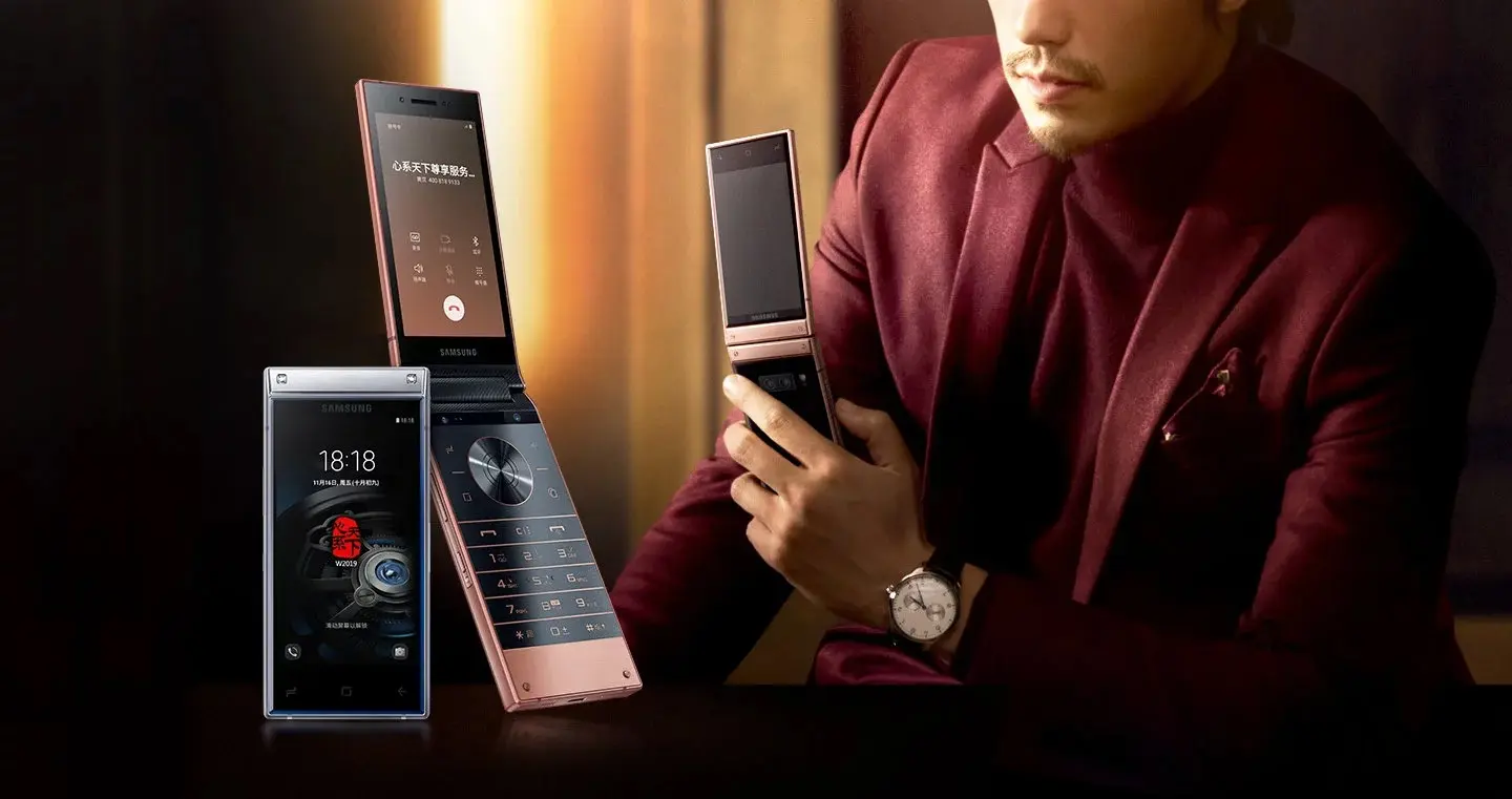 Samsung W2020, un smartphone plegable con 512 GB