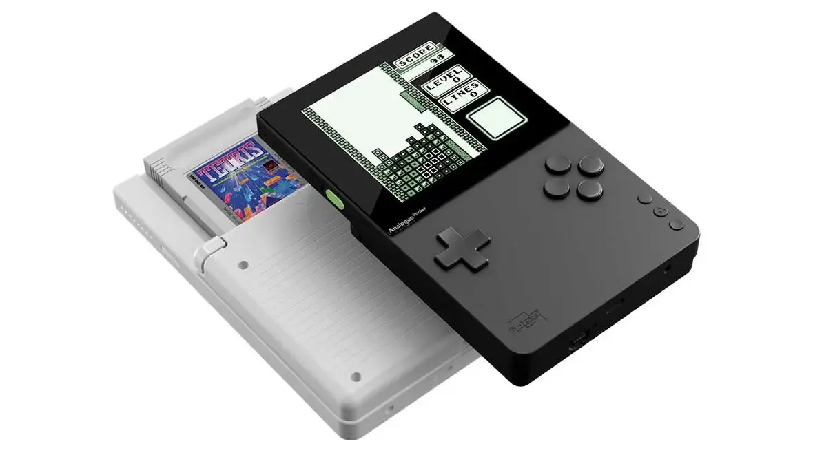 Crean un Game Boy Color desde cero con la pantalla de un Palm Centro 690