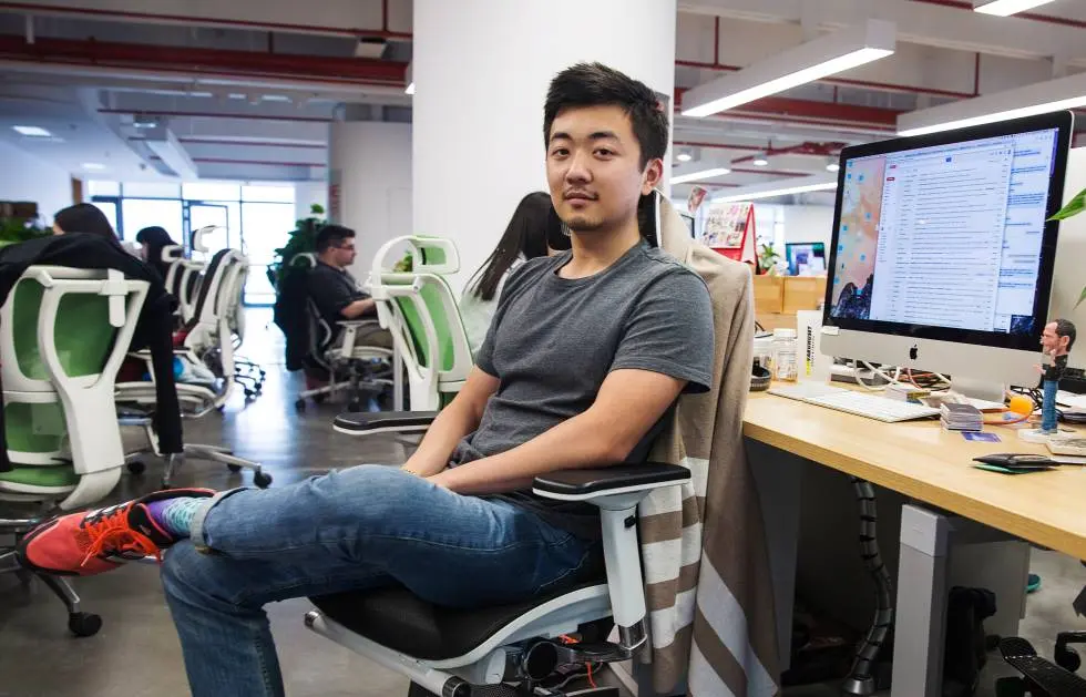 Carl Pei, cofundador de OnePlus, anunció que deja la compañía