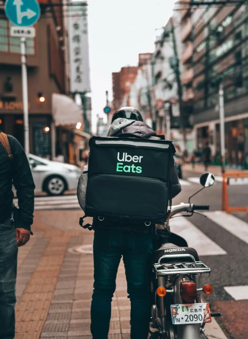Trabajadores de Uber, DiDi y Rappi tendrán prestaciones de ley