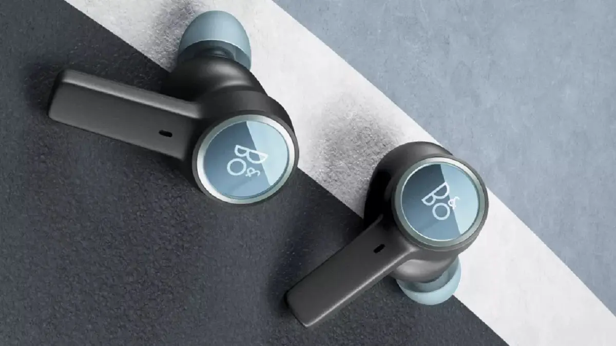 Bang & Olufsen presenta nuevos audífonos premium con ANC y aptX Adaptive