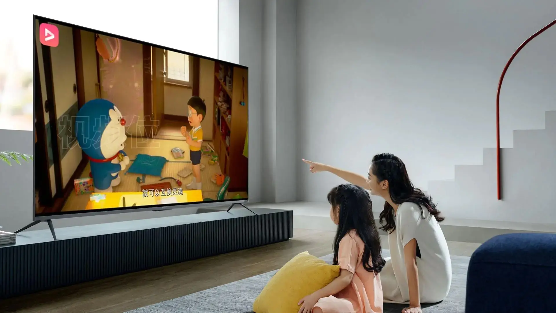 Conoce el nuevo y enorme televisor inteligente de OPPO de bajo costo