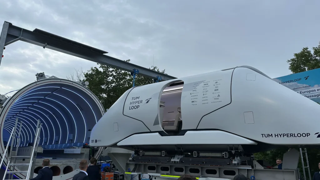 Europa continúa con las pruebas de su Hyperloop, alcanzará velocidades de 800 km/h