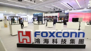 Acusan a Foxconn de rechazar a mujeres casadas en fábrica de iPhone