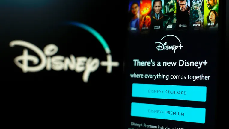 Disney+ pondrá fin a cuentas compartidas en septiembre y anuncia aumento de precios